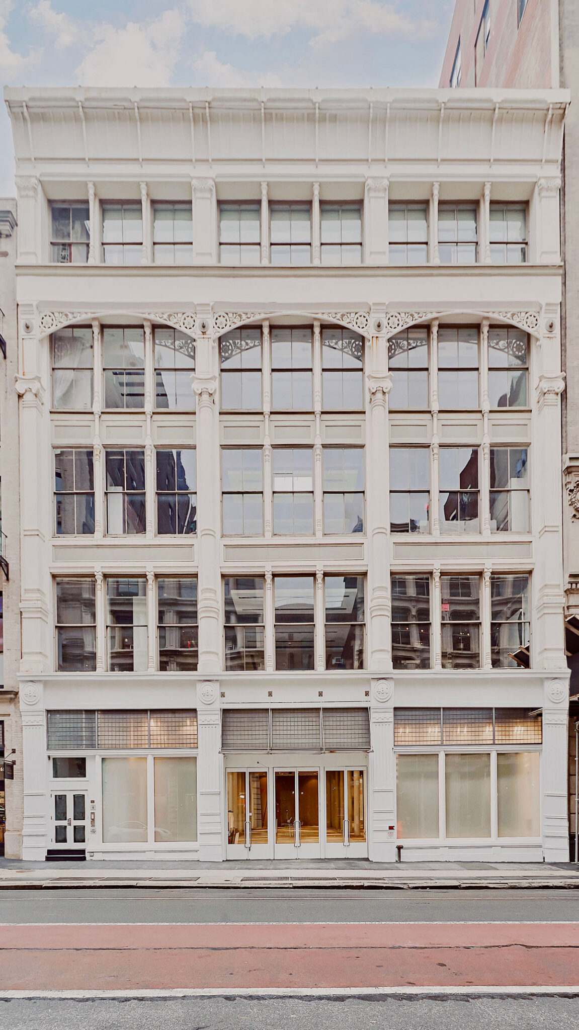 480 Broadway building exterior